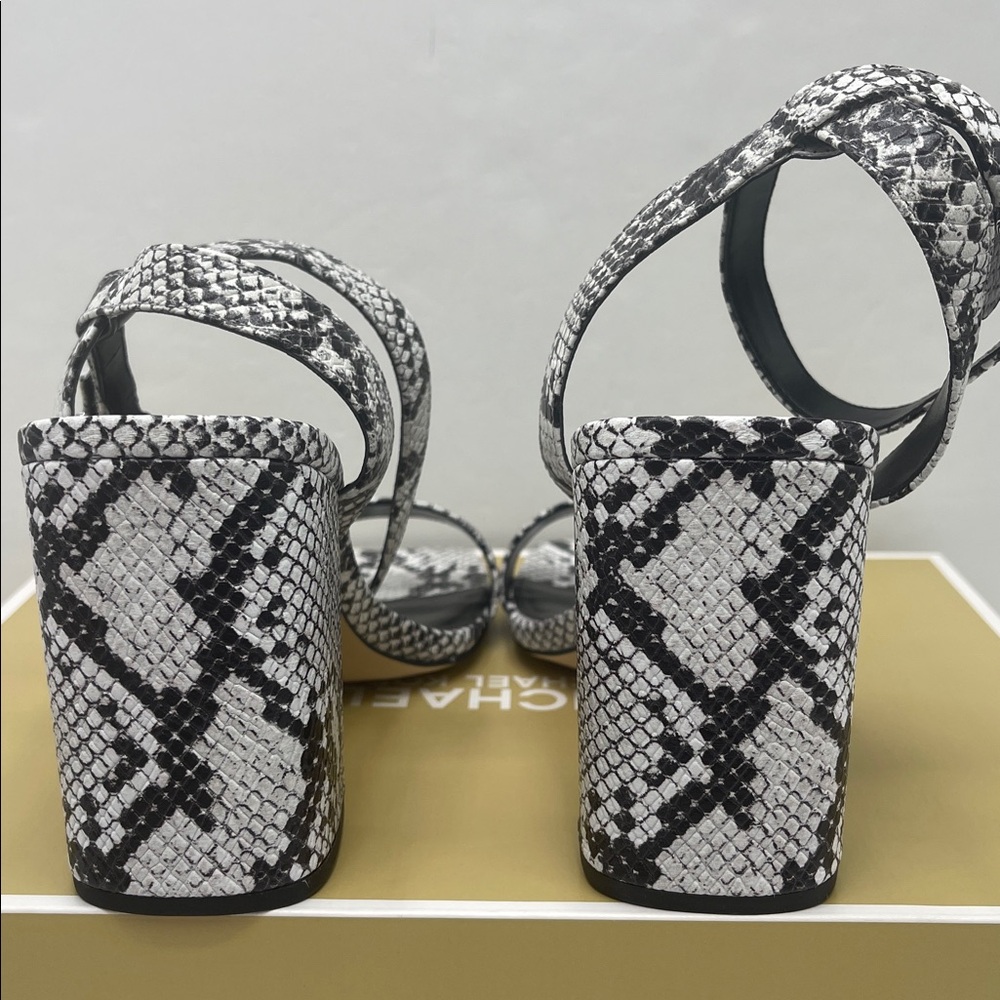 Michael Kors MERRIAM BLOCK HEEL
LEATHER
40S5MMHS1E Aluminum High Heels Snakeskin - Picture 13 of 16